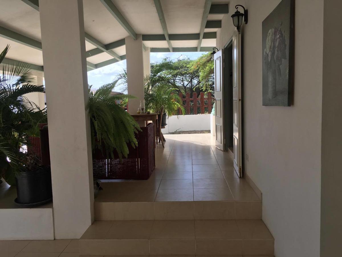 Studio Zara Apartment Savaneta Luaran gambar